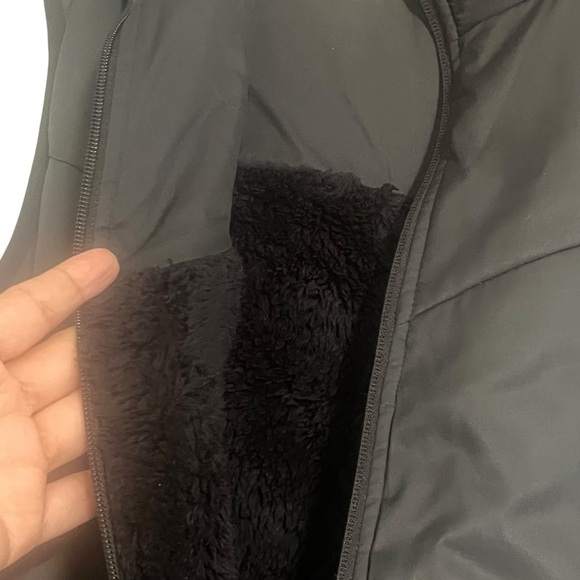 Nike Black Vest Reversible Faux Fur XL - Picture 10 of 13